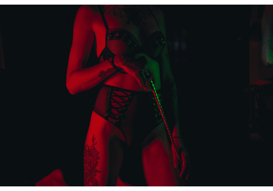 Eccitazione e stimolazione con il Kit BDSM 